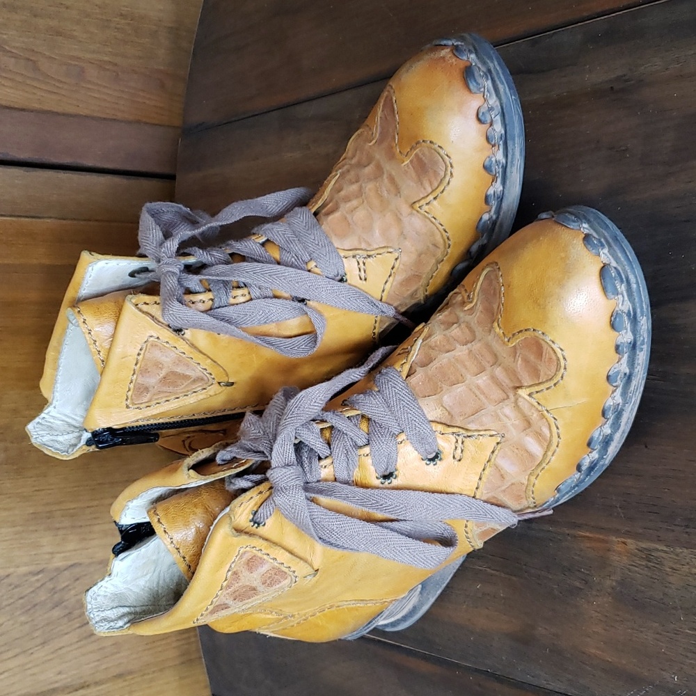 Rovers Handmade Leather Ankle Boots Sz 5.5